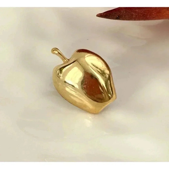Vintage Gold Toned Apple Brooch Pin - Picture 1 of 5